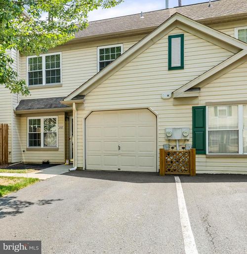 208 Stonebridge Blvd, NEW CASTLE, DE, 19720-6706 | Card Image