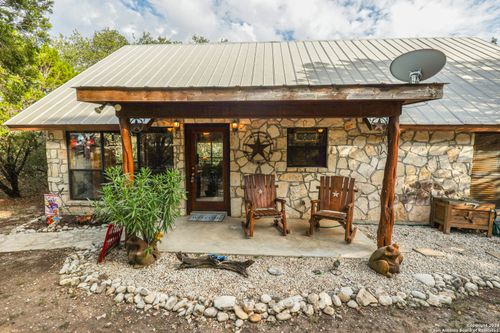 1177 River Rd, ConCan, TX, 78838 | Card Image