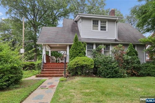 485 River Rd, New Milford, NJ, 07646-1931 | Card Image