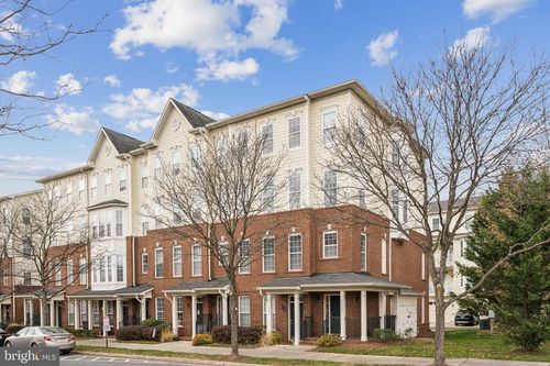 19301 Diamond Lake Dr, LEESBURG, VA, 20176-6512 | Card Image