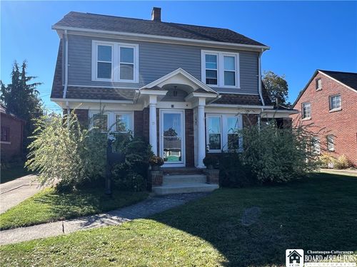 19 Ellis Ave, Jamestown, NY, 14701-6215 | Card Image