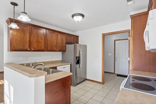 5104 Sandstone Dr, COLUMBIA, MO, 65202-6946 | Card Image