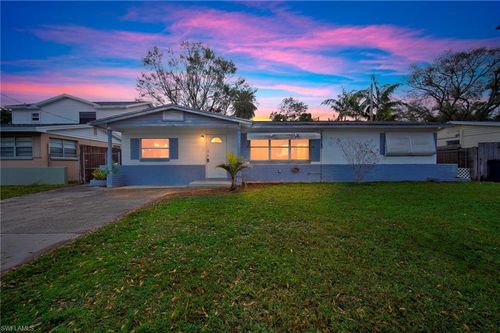 8421 47th St N, PINELLAS PARK, FL, 33781-1619 | Card Image