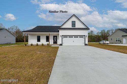 1045 Wells Rd, Jacksonville, NC, 28540-5823 | Card Image