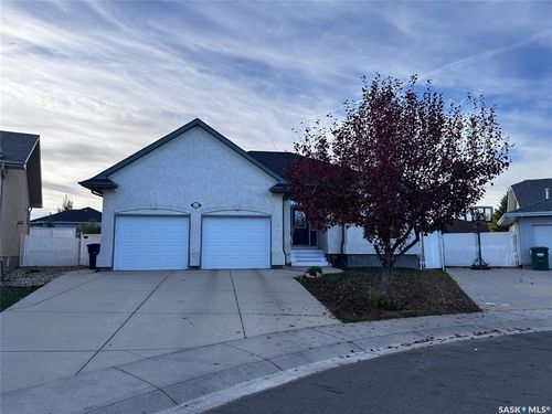 611 Le May Crt, Saskatoon, SK, S7S1L2 | Card Image