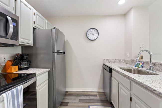 APT-104 - 4021 Venetian Bay Dr, Townhouse with 3 bedrooms, 2 bathrooms and null parking in KISSIMMEE FL | Image 11