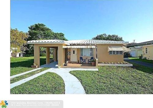 front-2531 Pierce St, Hollywood, FL, 33020 | Card Image