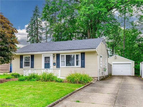2180 Schubert Street, Cuyahoga Falls, OH, 44221 | Card Image