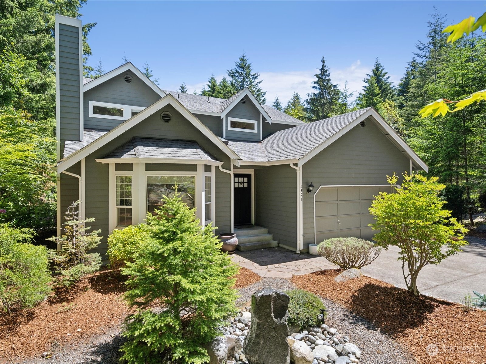 11th Ln, Fox Island, WA 98333