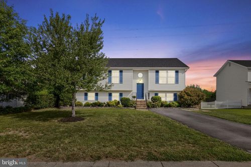 7022 Justin Ct E, REMINGTON, VA, 22734-9409 | Card Image