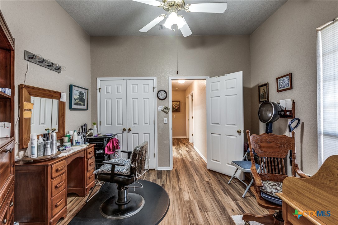 Residential in Kempner 5
