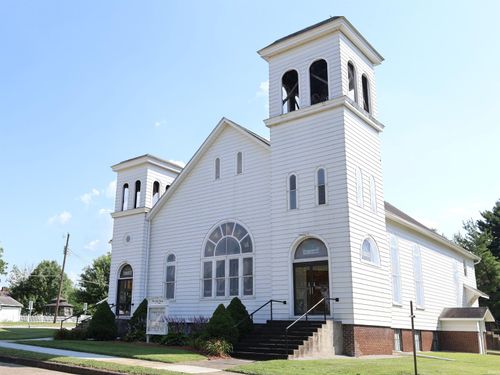 109 & 105 W Hackett Street, Carlisle, IN, 47838 | Card Image