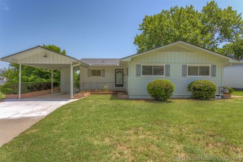 2219 N Main St, Tulsa, OK, 74106-3636 | Card Image