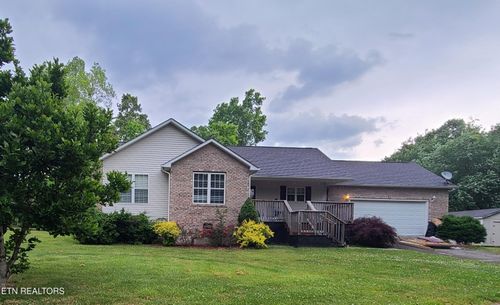 505 Yuchi Dr, Crossville, TN, 38572-9013 | Card Image