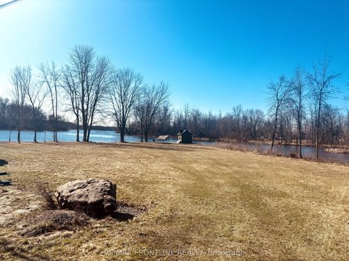 {{alt}} | Card Image