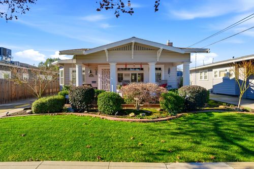 2221 Kensington Way, Stockton, CA, 95204-5123 | Card Image