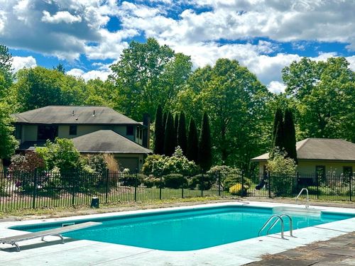 201 Main St, Haydenville, MA, 01039-9703 | Card Image