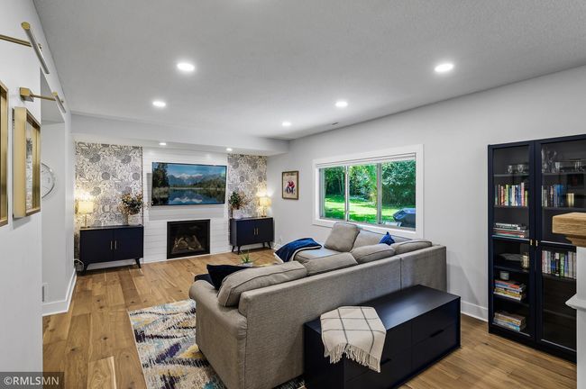 10069 Fox Run Rd, House other with 4 bedrooms, 3 bathrooms and null parking in Woodbury MN | Image 17