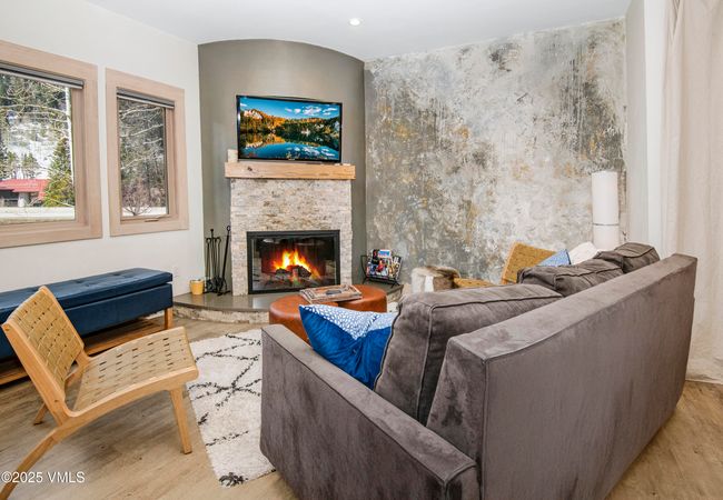 109-A - 4192 Spruce Way, Condo with 1 bedrooms, 1 bathrooms and 1 parking in Vail CO | Image 5