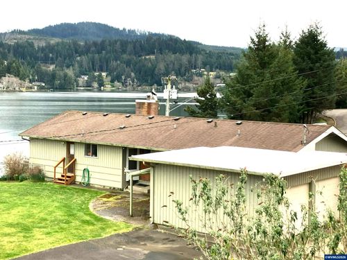3401 Ne Yacht Av, Lincoln City, OR, 97367 | Card Image