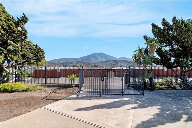 SPC-116 - 10770 Jamacha Blvd, Home with 2 bedrooms, 2 bathrooms and 3 parking in Spring Valley CA | Image 37