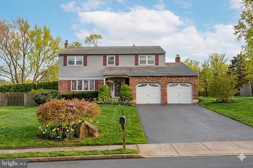 3088 Dorman Cir, BROOMALL, PA, 19008-1105 | Card Image