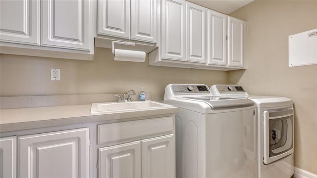 UNIT-102 - 221 Bayshore Rd, Condo with 3 bedrooms, 3 bathrooms and null parking in Nokomis FL | Image 39