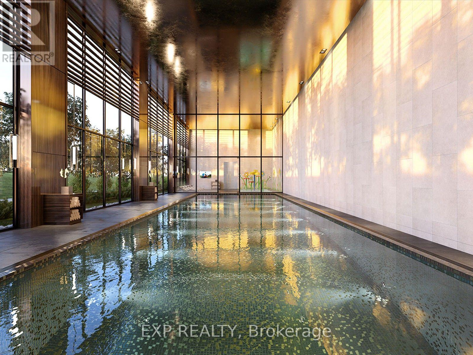 Residential in Toronto (Bayview Village) 5