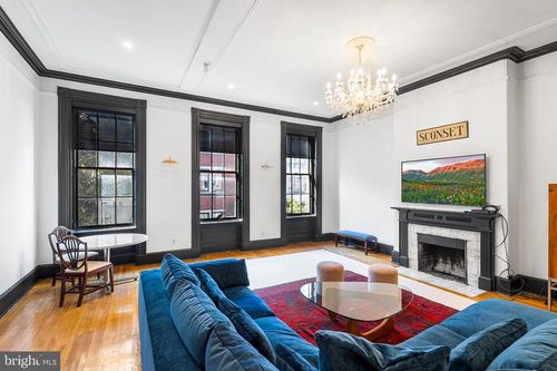 apt-200-1033 Spruce St, PHILADELPHIA, PA, 19107-6718 | Card Image