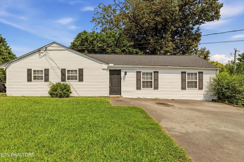 4400 Nicholas Dr, Knoxville, TN, 37912-4021 | Card Image