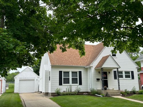 506 W Morris St, Morrison, IL, 61270-2121 | Card Image
