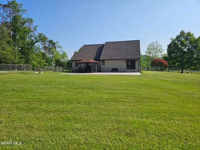 1474 Locke Mountain Rd, House other with 3 bedrooms, 3 bathrooms and null parking in HOLLIDAYSBURG PA | Image 39