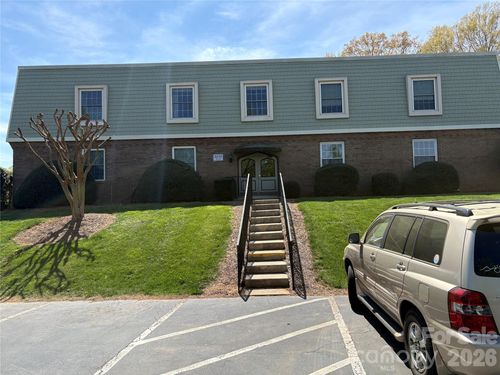 apt-e-2610 Park Rd, Charlotte, NC, 28209-1361 | Card Image