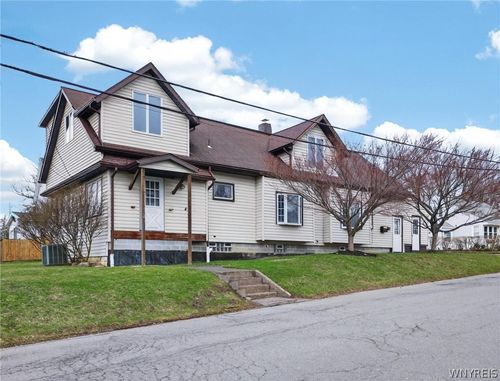20 East Ave, West Seneca, NY, 14224-3116 | Card Image