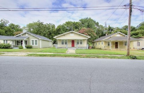 911 Gregory St, Greensboro, NC, 27403-3026 | Card Image