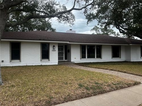 4518 Congressional Dr, Corpus Christi, TX, 78413-2626 | Card Image