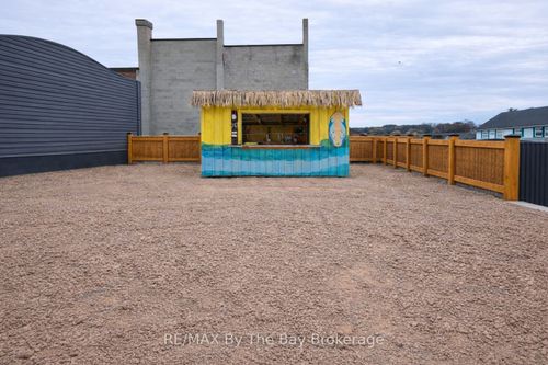 2-35 Mosley St, Wasaga Beach, ON, L9Z2K3 | Card Image