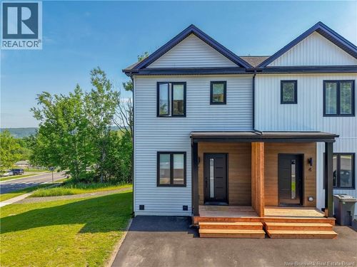 2 Westwood Dr, Fredericton, NB, E3C1K7 | Card Image