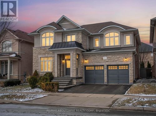 591 Hidden Trail, Oakville, ON, L6M0N3 | Card Image