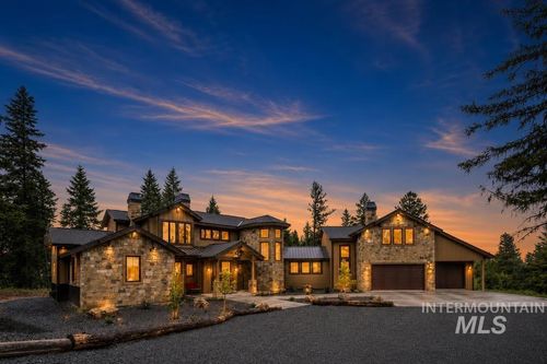 1084 Blackhawk Lake Dr, McCall, ID, 83638-5058 | Card Image