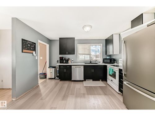 5044 45 St, Lamont, AB, T0B2R0 | Card Image