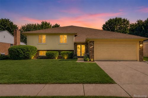 45429 Brunswick Dr, Canton, MI, 48187-1528 | Card Image