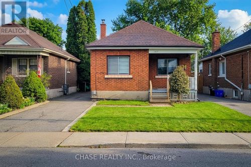 187 Paradise Road N, Hamilton (Westdale), ON, L8S3T2 | Card Image