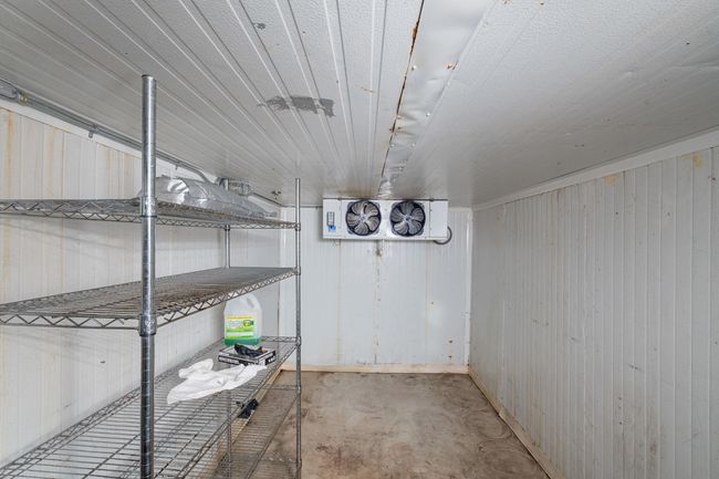 walk-in | Image 17