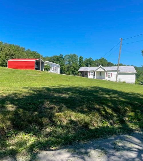 200 Brown Hollow Rd, Hustonville, KY, 40437-9752 | Card Image
