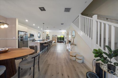 unit-9-10413 Nw 82nd St, Doral, FL, 33178-4090 | Card Image