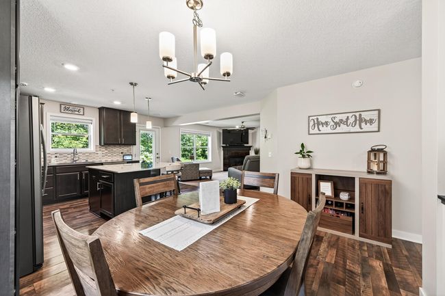 Eat in Dining room | Image 4