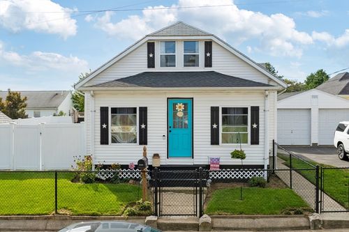 45 Fortin Ave, Pawtucket, RI, 02860-6213 | Card Image