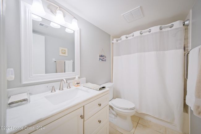 Guest Bathroom | Image 14