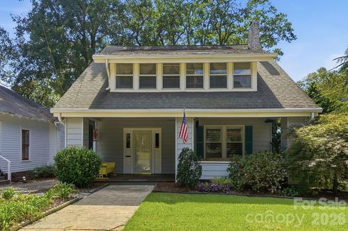 415 W 5th Ave, Gastonia, NC, 28052-4027 | Card Image